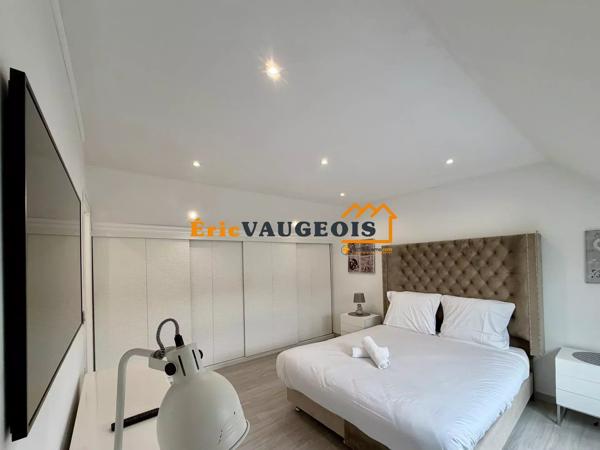 Vente                                                      Maison
                        
                     8 pièces                      175 m2                     à Coulommiers