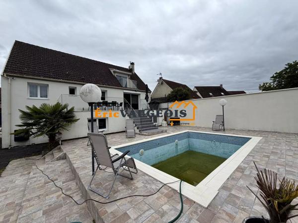 Vente                                                      Maison
                        
                     8 pièces                      175 m2                     à Coulommiers