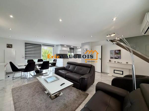 Vente                                                      Maison
                        
                     8 pièces                      175 m2                     à Coulommiers
