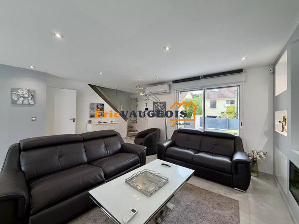 Vente                                                      Maison
                        
                     8 pièces                      175 m2                     à Coulommiers