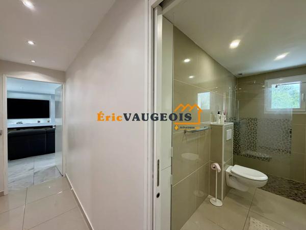 Vente                                                      Maison
                        
                     8 pièces                      175 m2                     à Coulommiers