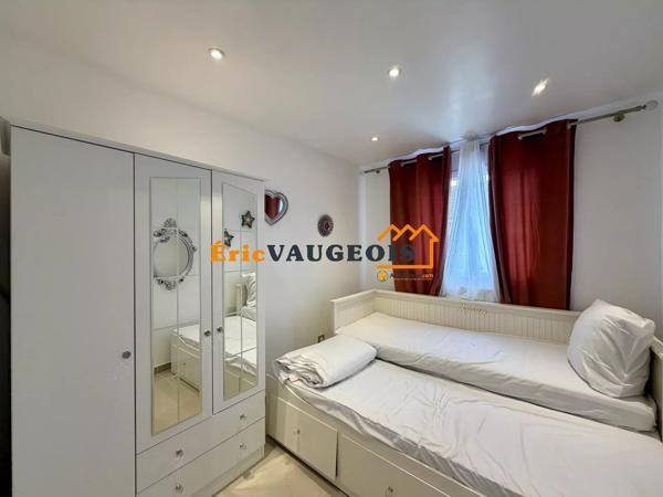 Vente                                                      Maison
                        
                     8 pièces                      175 m2                     à Coulommiers