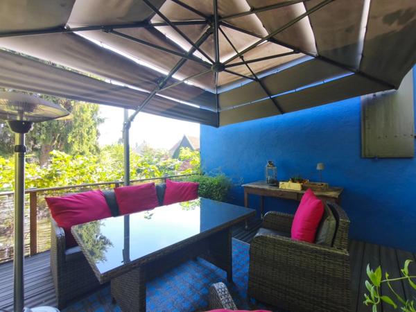 Maison de caractère à vendre 6 pièces LA CHATRE (36) 4 chambres, 2 garage, terrasse, jardin, rivière 269 900€