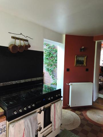 Maison de caractère à vendre 6 pièces LA CHATRE (36) 4 chambres, 2 garage, terrasse, jardin, rivière 269 900€
