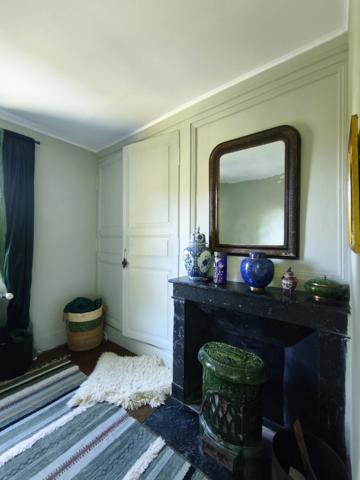 Maison de caractère à vendre 6 pièces LA CHATRE (36) 4 chambres, 2 garage, terrasse, jardin, rivière 269 900€