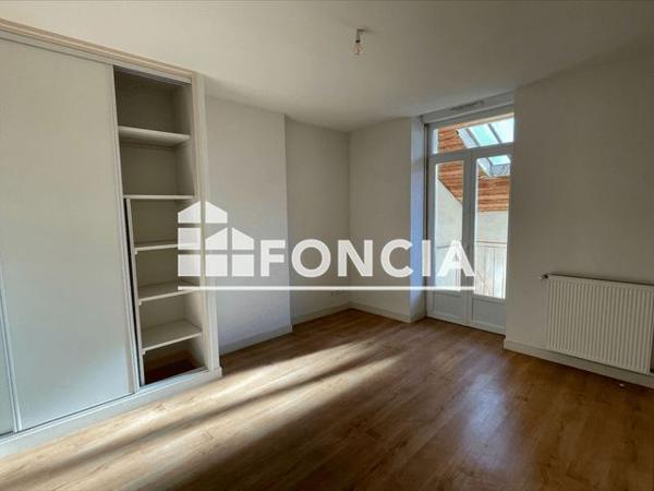 Location Appartement 4 pièces 92.3 m² - 23, RUE BEAULIEU Roanne 42300
