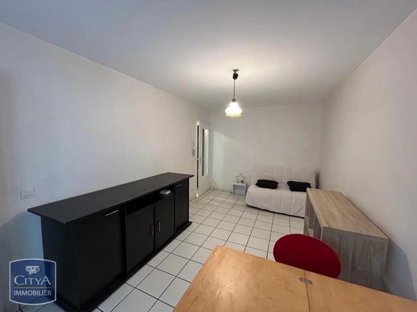 Appartement à louer 1 pièce 24.48m² Clermont-Ferrand (63000)