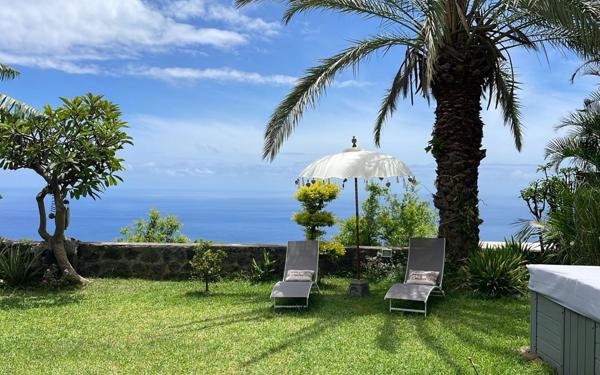 Maison à vendre    5 pièces • 140 m2 Saint-Leu