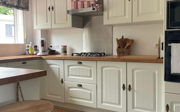 Maison à vendre    5 pièces • 140 m2 Saint-Leu