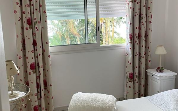 Maison à vendre    5 pièces • 140 m2 Saint-Leu