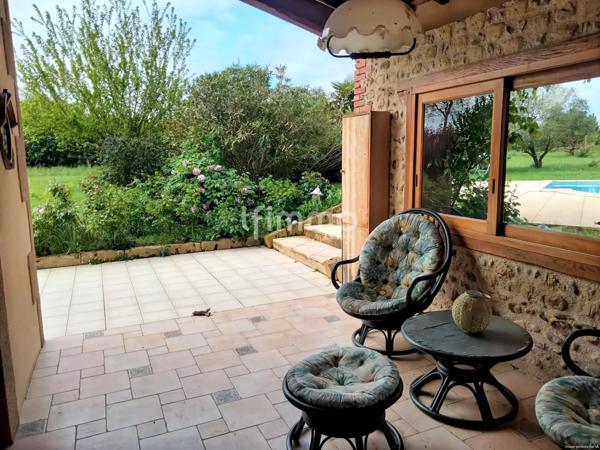 Propriété 275 m² avec piscine