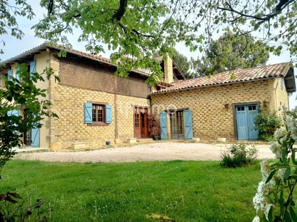 Propriété 275 m² avec piscine