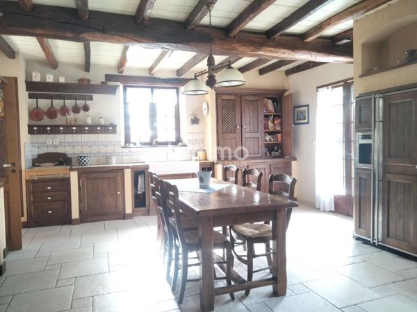 Propriété 275 m² avec piscine