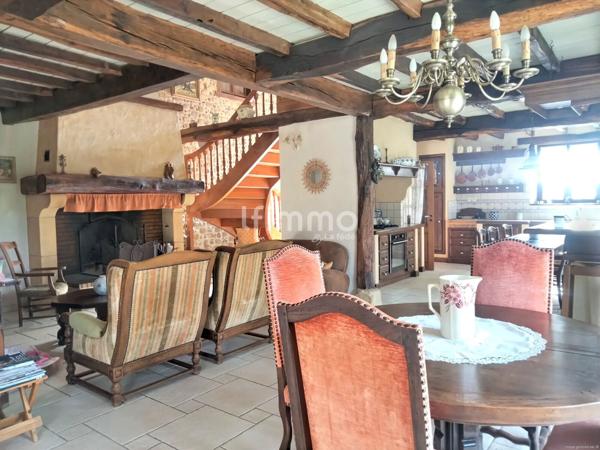 Propriété 275 m² avec piscine