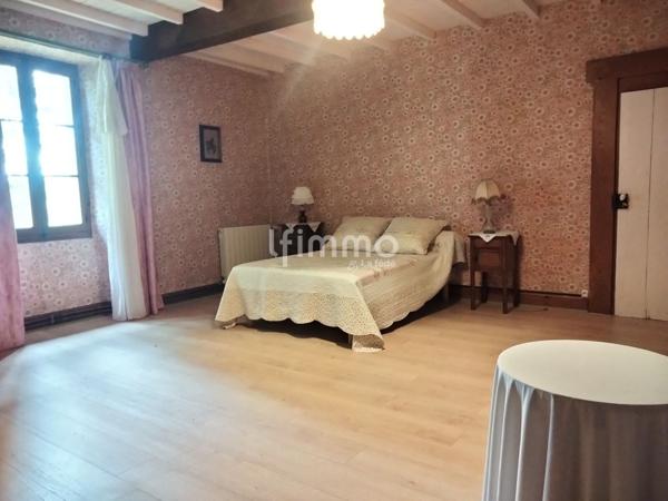 Propriété 275 m² avec piscine