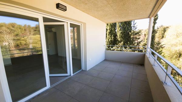 Appartement Nimes 3 pièces 65.90m2