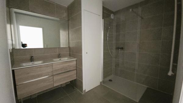 Appartement Nimes 3 pièces 65.90m2
