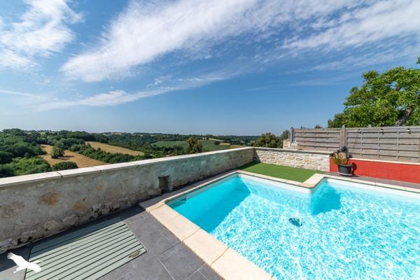 Maison à vendre 430 000 € Puymirol 8 p 313 m² DPE D