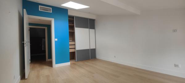 Maison de ville, quartier prisé, beaux volumes, garage et jardin au centre ville de MONTAUBAN