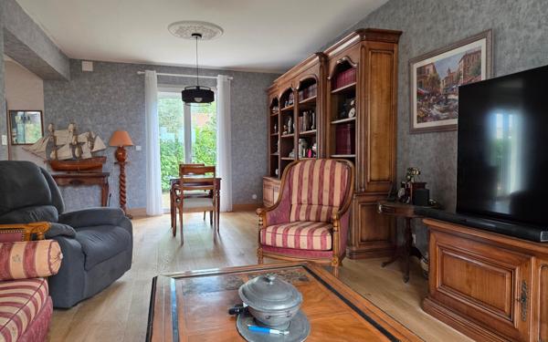 Maison à vendre    5 pièces •  Rochefort