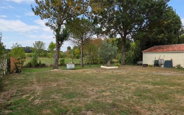 Maison à vendre    5 pièces •  Rochefort