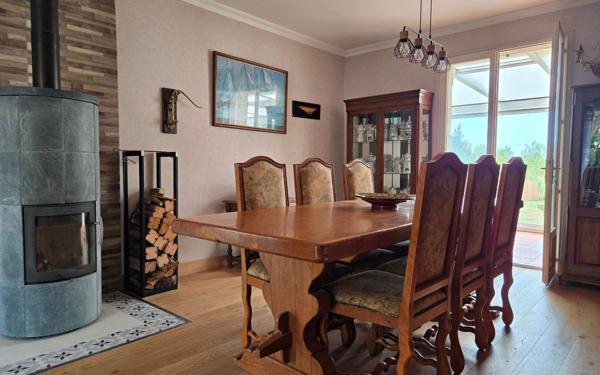 Maison à vendre    5 pièces •  Rochefort