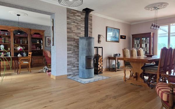 Maison à vendre    5 pièces •  Rochefort