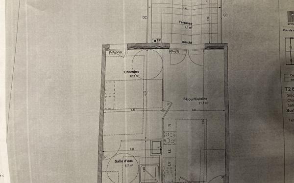Appartement à louer    2 pièces •  Arles