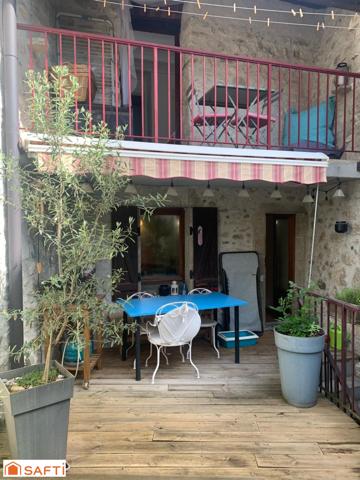 A vendre belle maison de ville en pierres de 108 m2