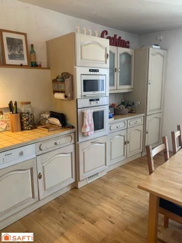 A vendre belle maison de ville en pierres de 108 m2