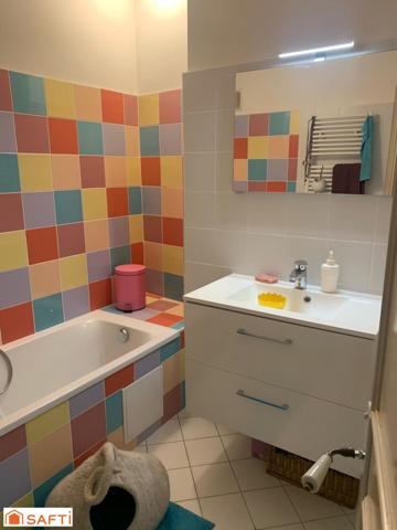 A vendre belle maison de ville en pierres de 108 m2