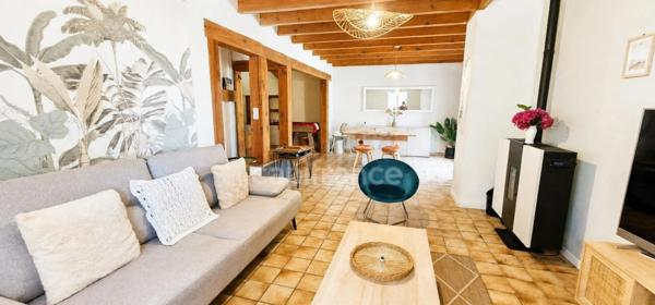 Dpt LANDES (40), à vendre à SAMADET, MAISON T5 162 m² AVEC GARAGES, DÉPENDANCES ET TERRAIN ARBORÉ DE 2 482 m²