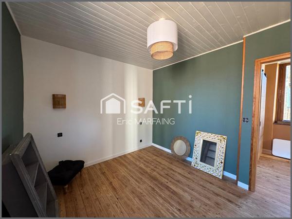 Maison en pierre rénovée – cœur de village vivant