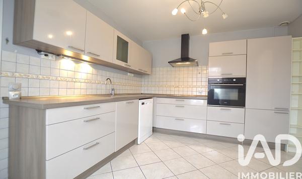 Maison à vendre 4 pièces 90 m² Sainte-Marie-aux-Chênes