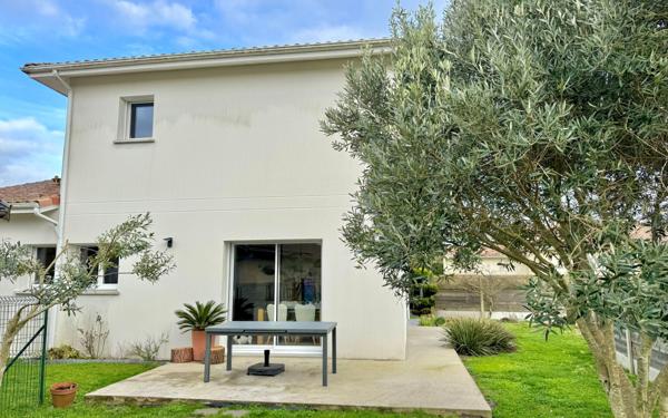 Maison à vendre    5 pièces •  Listrac-Médoc