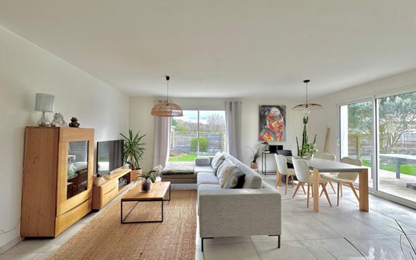 Maison à vendre    5 pièces •  Listrac-Médoc