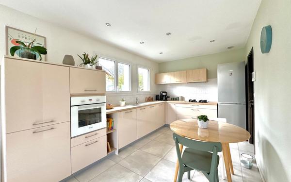 Maison à vendre    5 pièces •  Listrac-Médoc