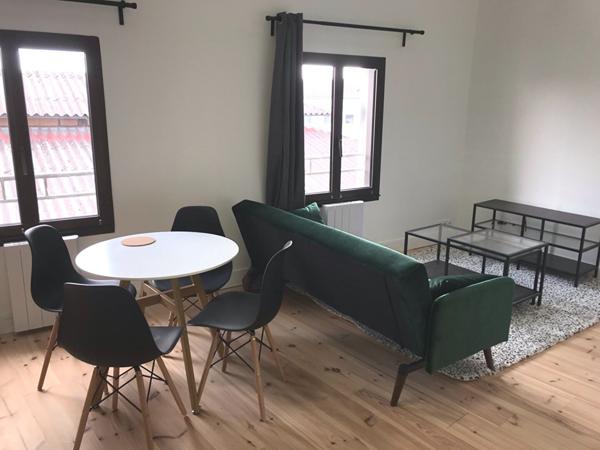 Location appartement Cognac - 2 pièce(s) - 39 m² - 600 €/mois