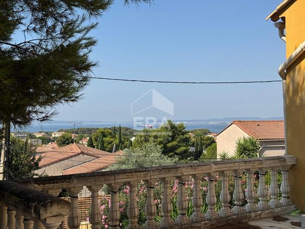 A VENDRE - ROGNAC - BEL APPARTEMENT T4 AVEC JARDIN ET PARKINGS PRIVATIFS