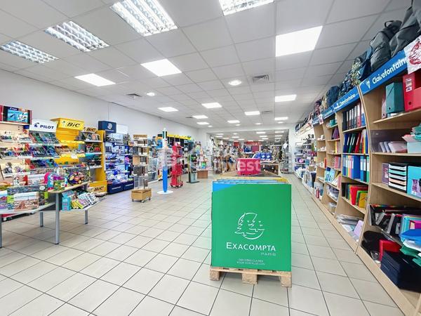 IMMEUBLE MIXTE - MURS ET FONDS DE COMMERCE