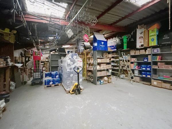 IMMEUBLE MIXTE - MURS ET FONDS DE COMMERCE