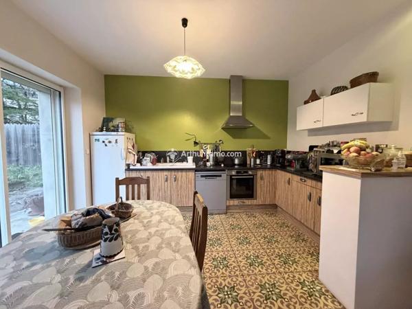 Vente                                                      Maison
                        
                     4 pièces                      130 m2                     à Millau
