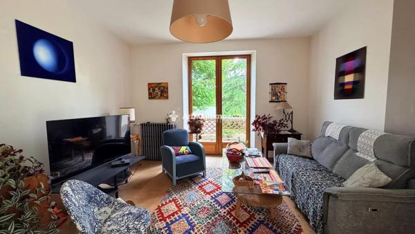 Vente                                                      Maison
                        
                     4 pièces                      130 m2                     à Millau