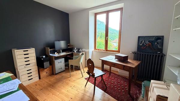 Vente                                                      Maison
                        
                     4 pièces                      130 m2                     à Millau