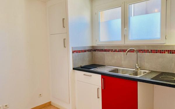 Appartement à louer    2 pièces •  Pertuis