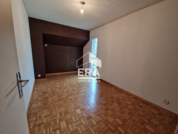 Appartement  5 pièces avec combles aménageables