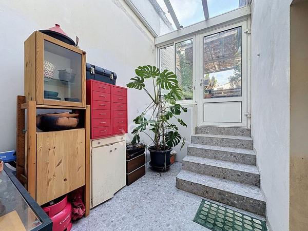 Maison à vendre à DRAIN avec 3 chambres, jardin et dépendances.