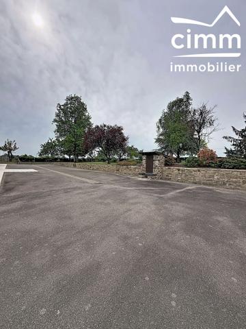 LONGÈRE RENOVÉE – 4 CHAMBRES – 6 PIÈCES – PARC ARBORÉ DE 4 300 m² – FORT POTENTIEL