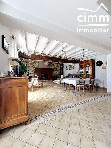 LONGÈRE RENOVÉE – 4 CHAMBRES – 6 PIÈCES – PARC ARBORÉ DE 4 300 m² – FORT POTENTIEL