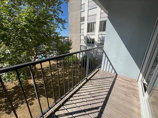 Appartement à louer 959 € CC MERIGNAC 3 p 60 m² DPE D
